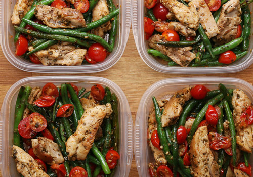 Choosing recipes and ingredients for meal prep: Tips for a healthier diet